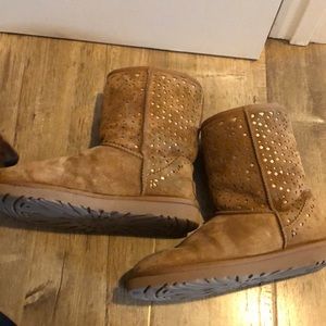 Ugg boots 8